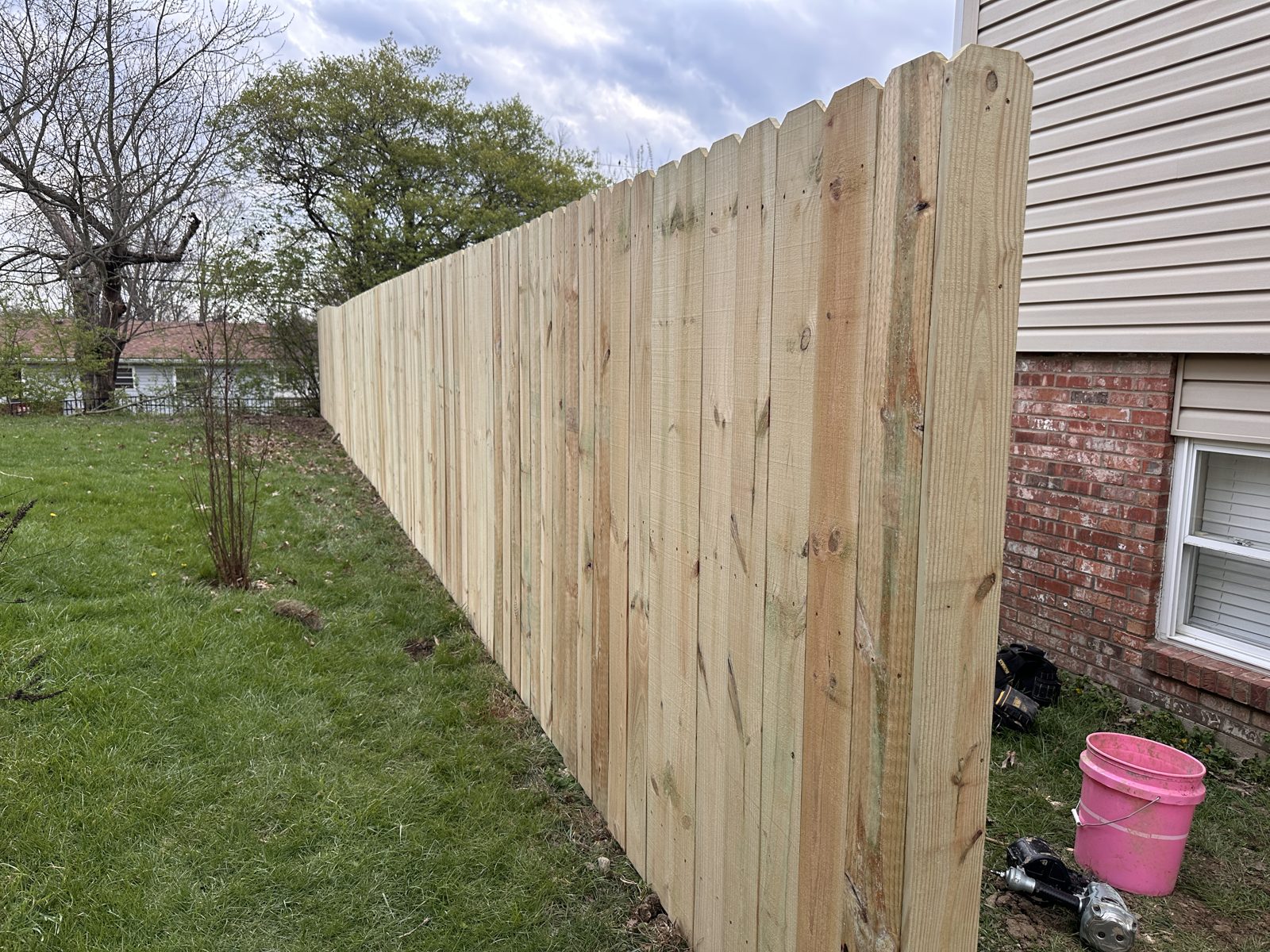 New wood privacy fence along a Cincinnati side yard