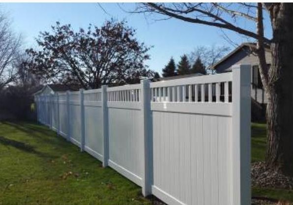 Spindle Top Privacy installed by Heartwood Fence